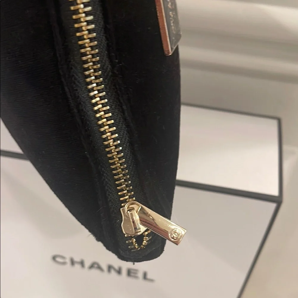 CHANEL new never